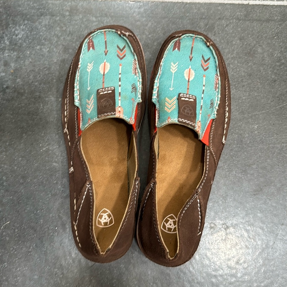 Ariat Cruisers